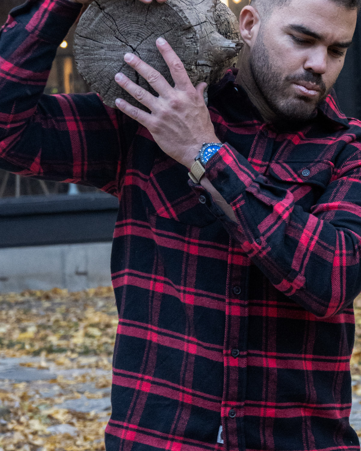 MuskOx Field Grand Flannel | 8.2oz High-Density Cotton | Black/Red