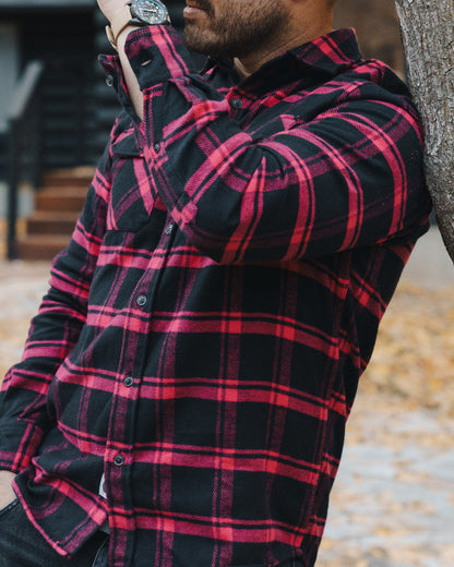 MuskOx Field Grand Flannel | 8.2oz High-Density Cotton | Black/Red