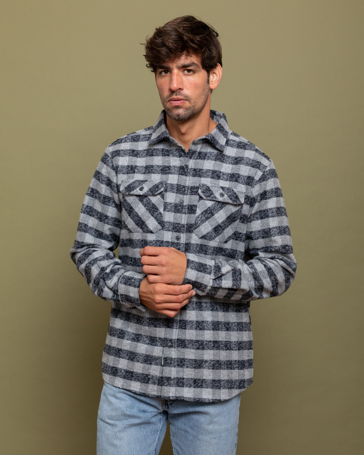 MuskOx Grand Flannel | 8.9oz Heavyweight | Charcoal Gingham
