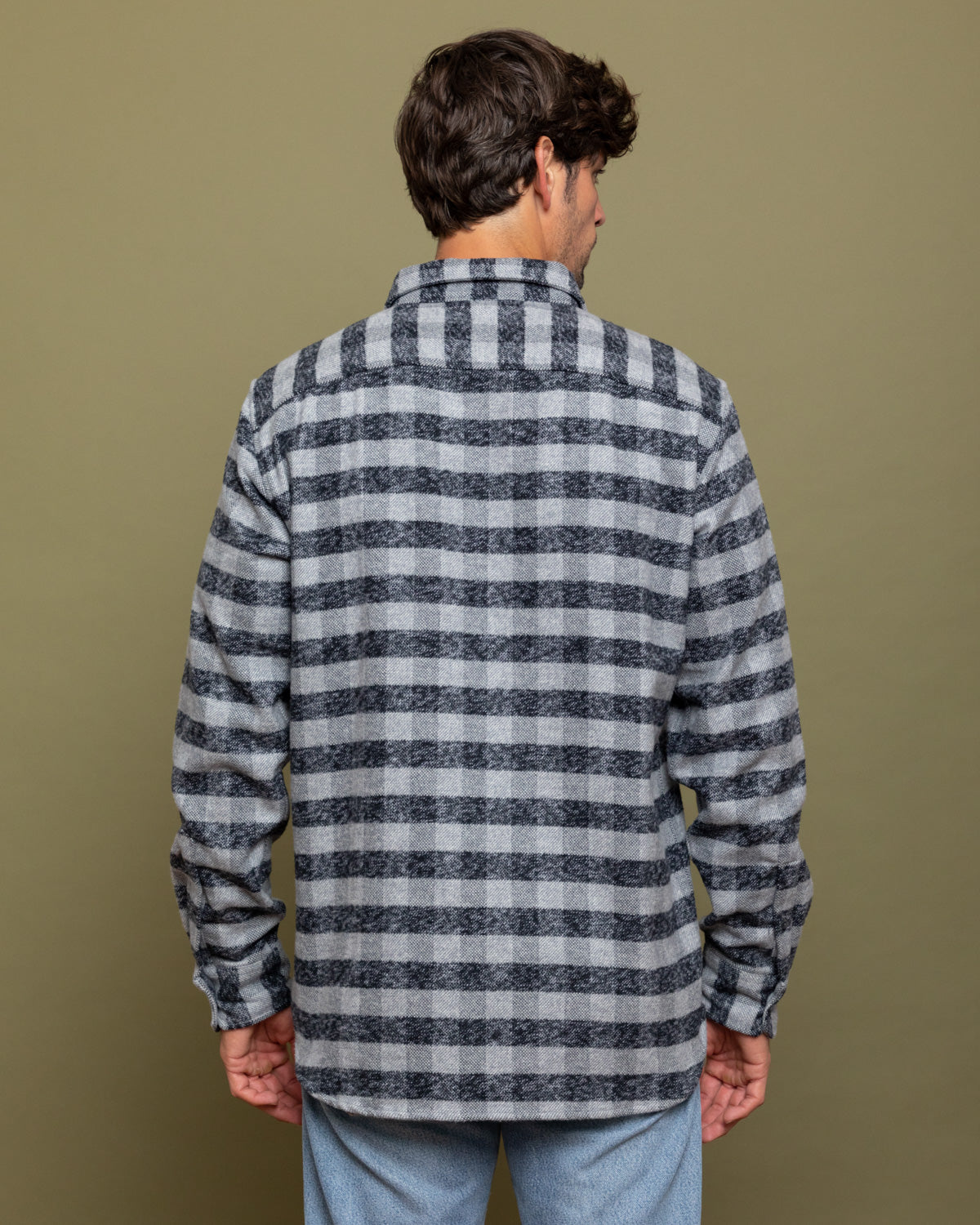 MuskOx Grand Flannel | 8.9oz Heavyweight | Charcoal Gingham