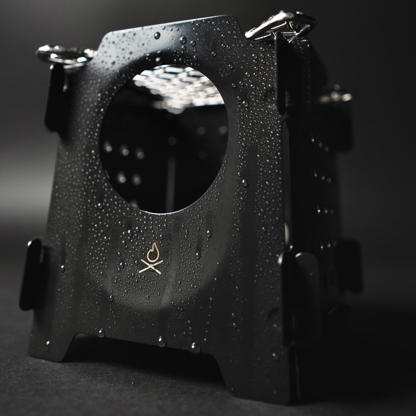 The Stöker Stove by Überleben in black.