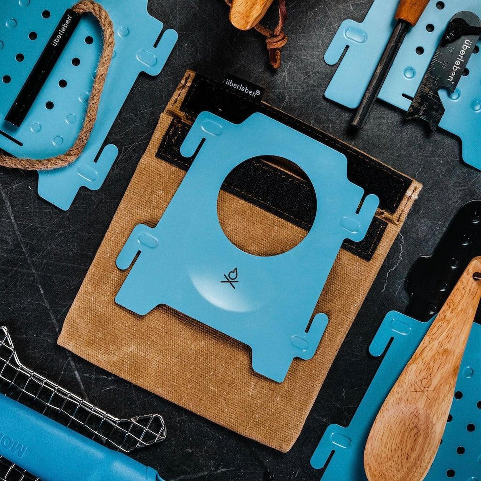 The Stöker Stove by Überleben flatlay.